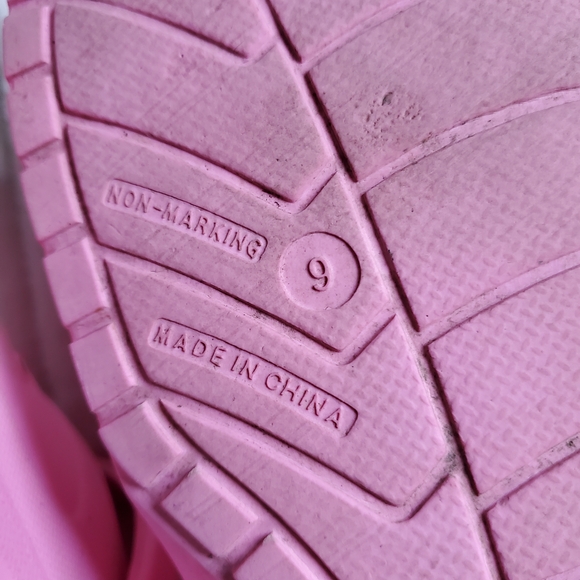 Pink Slip-On Clogs (Size 9) - Picture 5 of 7